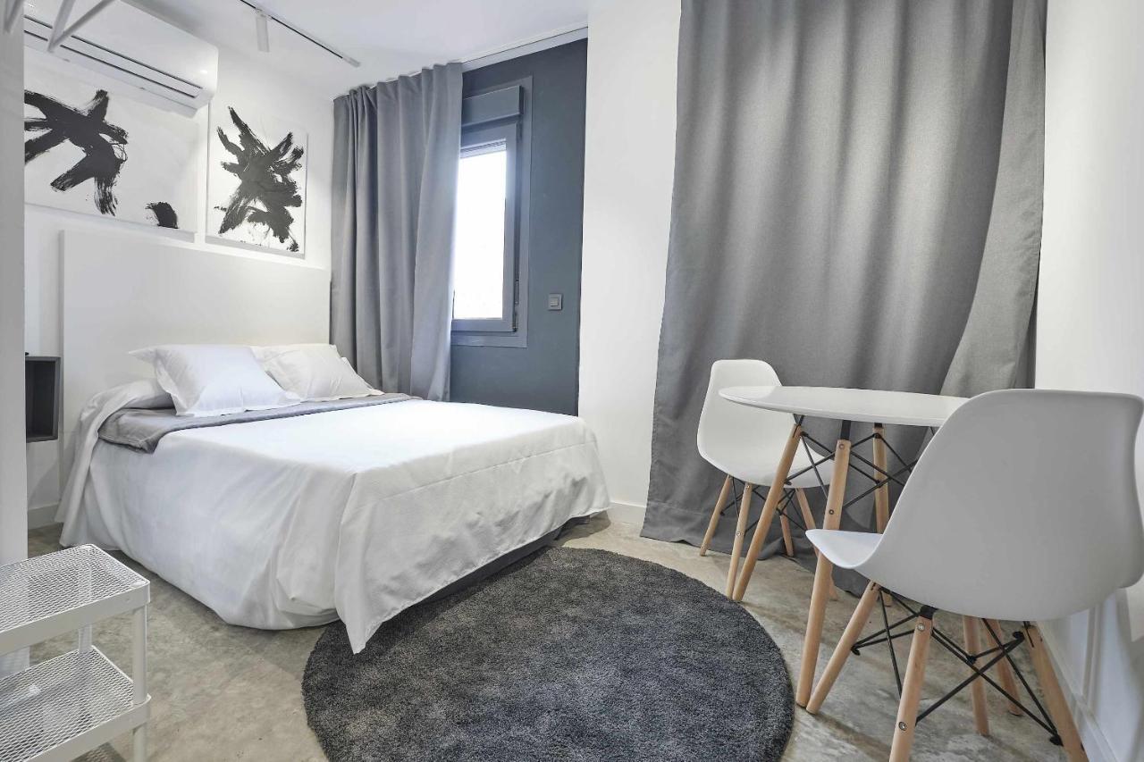 Giralda Modern & Luxury Apartment Sevilla Bagian luar foto